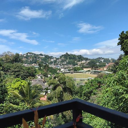 Kelum Homestay แคนดี้ ภายนอก รูปภาพ